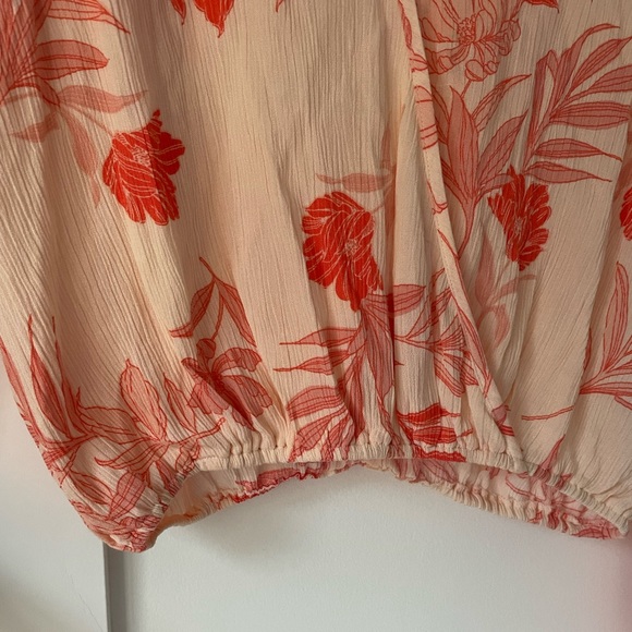 GUESS | Floral wrap blouse | size M - Picture 2 of 7